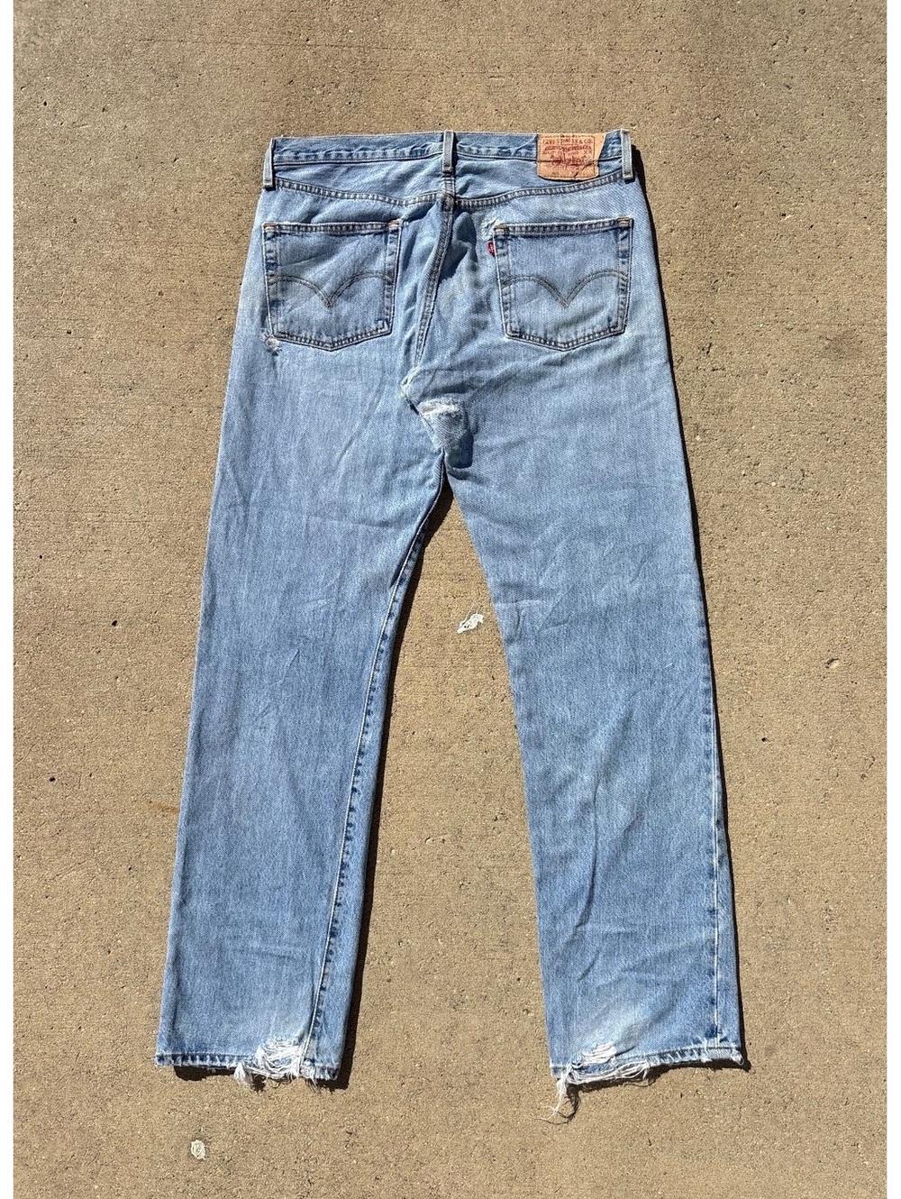 Vintage 2006 Levi’s 501 Jeans W35 L34 Light Wash Distressed